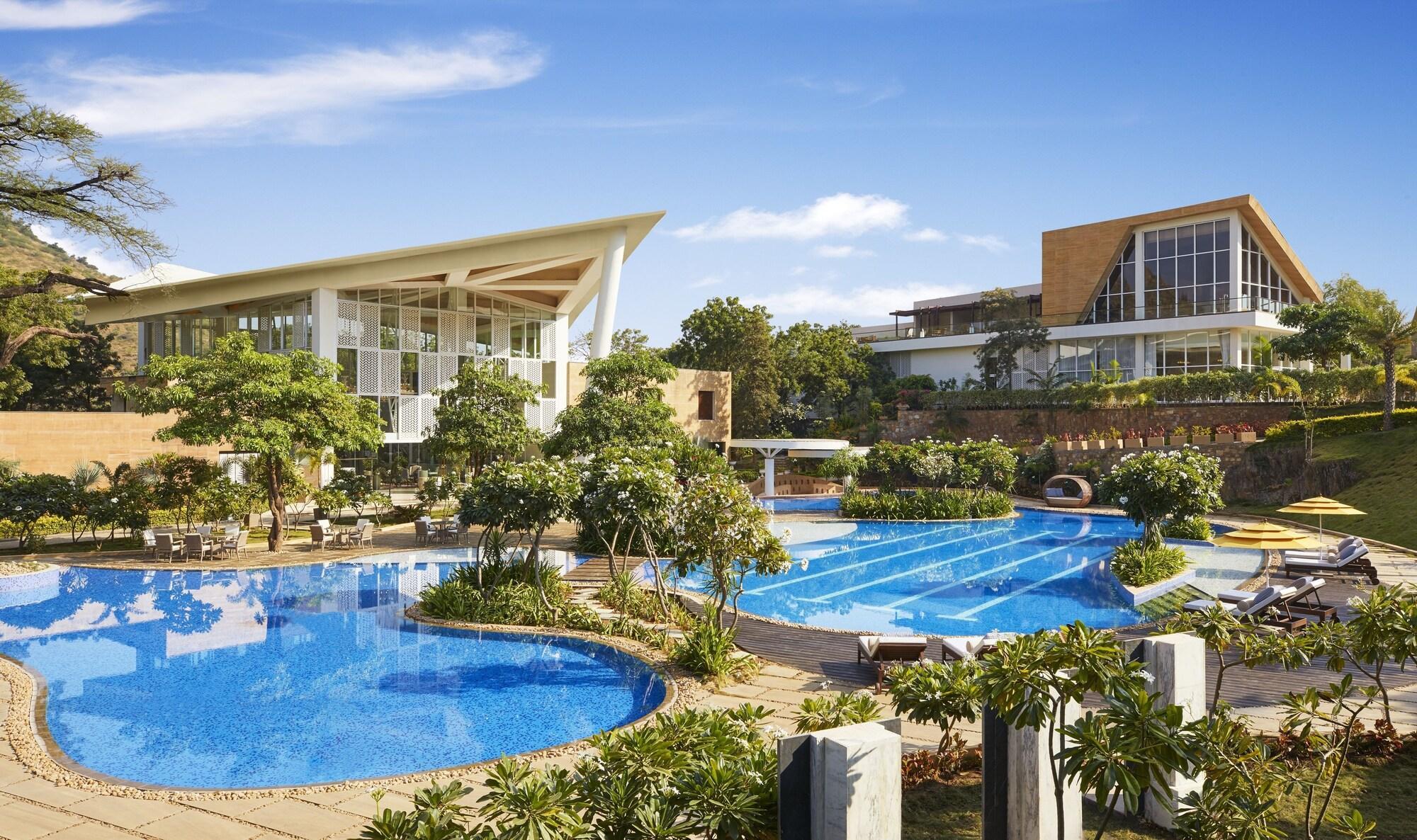 Taj Aravali Resort & Spa Удайпур Экстерьер фото