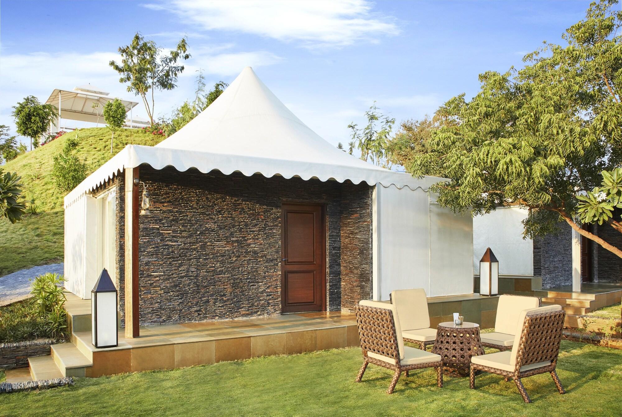 Taj Aravali Resort & Spa Удайпур Экстерьер фото